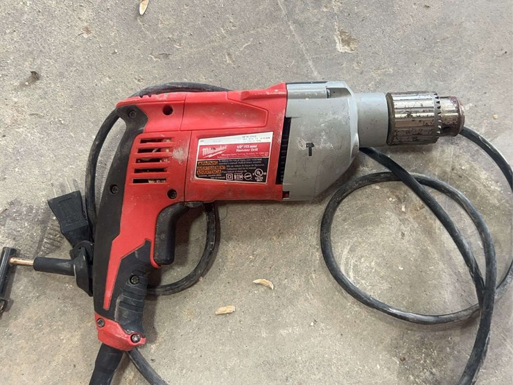 milwaukee-1/2”-hammer-drill-image-4