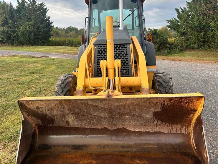 2003-deere-310sg-image-2