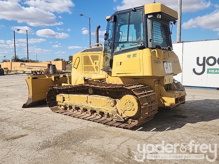 2011-caterpillar-d6k-lgp-image-3