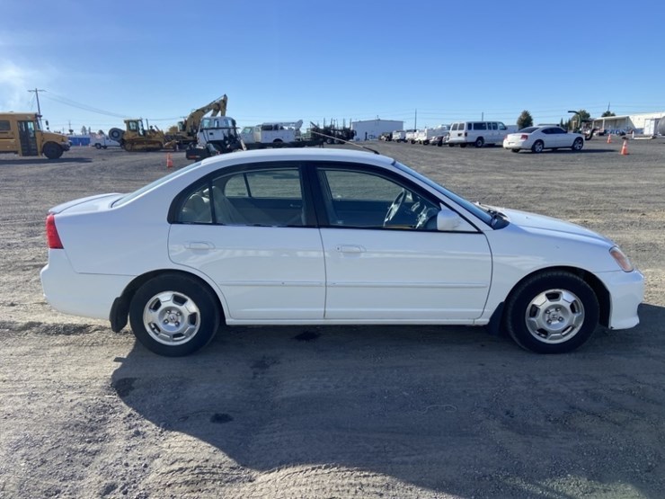 2003-honda-civic-hybrid-sedan-image-6