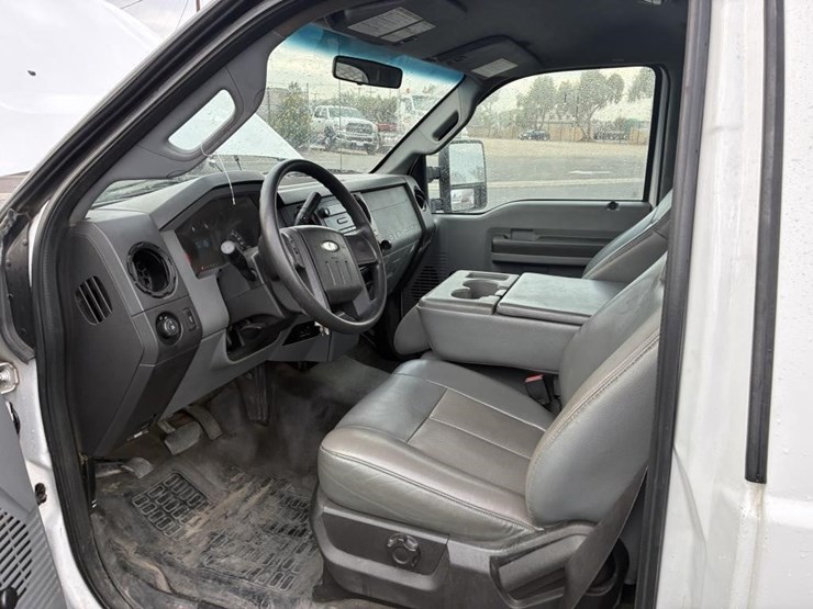 2012-ford-f250-image-9