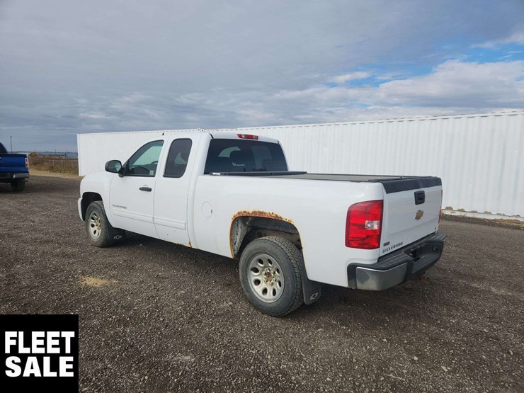 2010-chevrolet-silverado-1500-lt-image-3