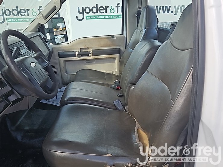 2010-ford-f350-image-23