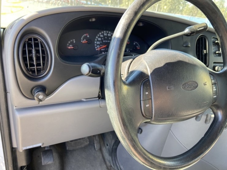 2001-ford-e350-image-20