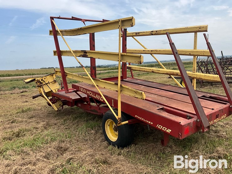 new-holland-1002-image-5