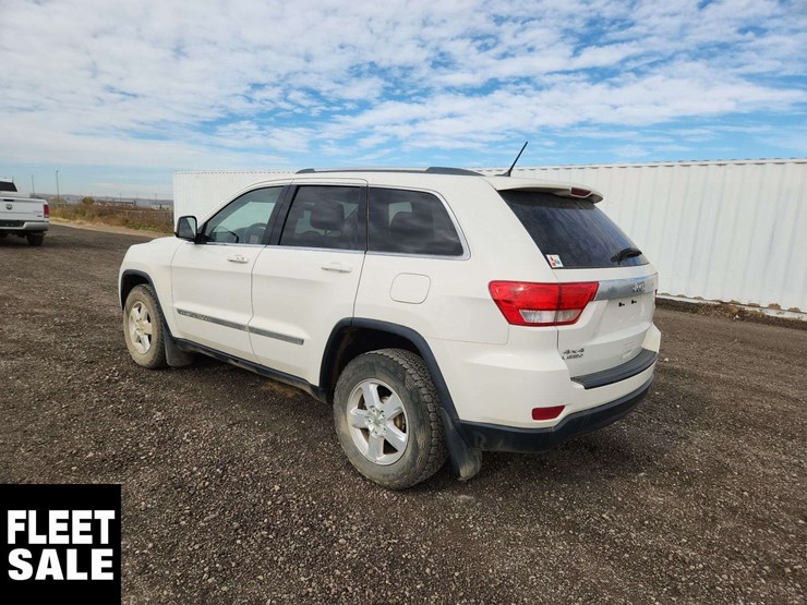 2012-jeep-grand-cherokee-image-3