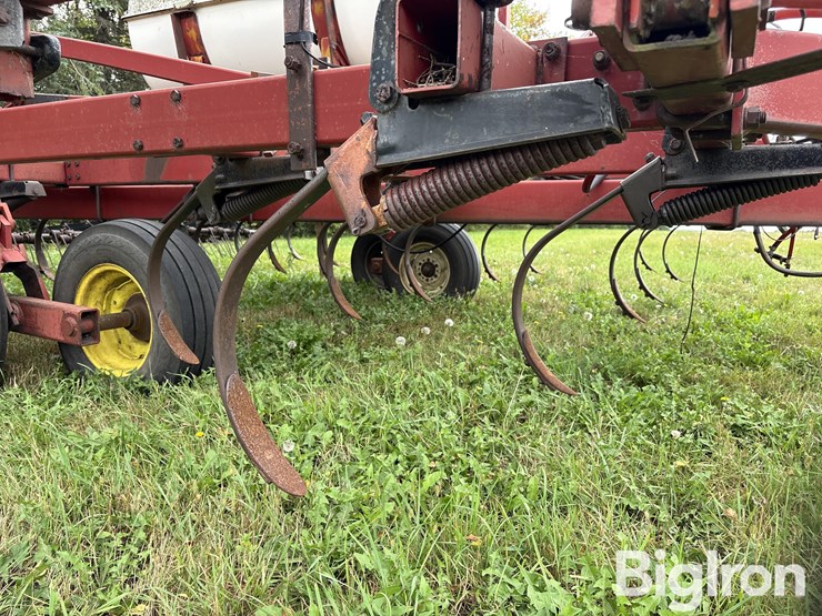 case-ih-4900-image-17