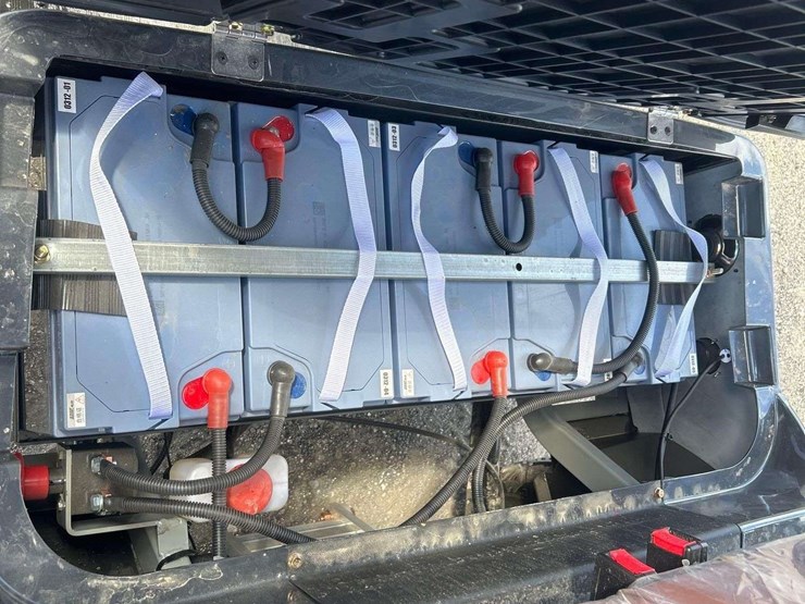 2025-sdlanch-sdlgc80-electric-cart-image-7