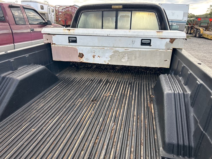 1990-dodge-d150-image-6