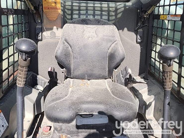 2015-bobcat-s650-image-11