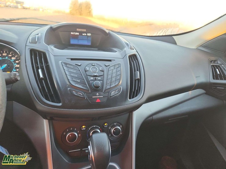 2013-ford-escape-image-11