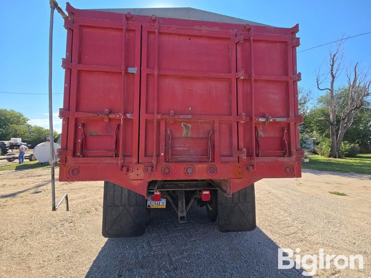 1977-international-loadstar-image-6