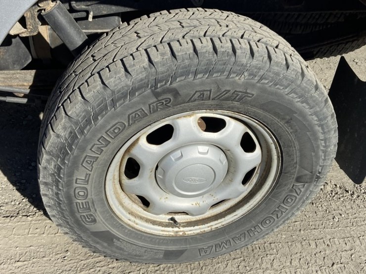 2011-ford-f150-image-37