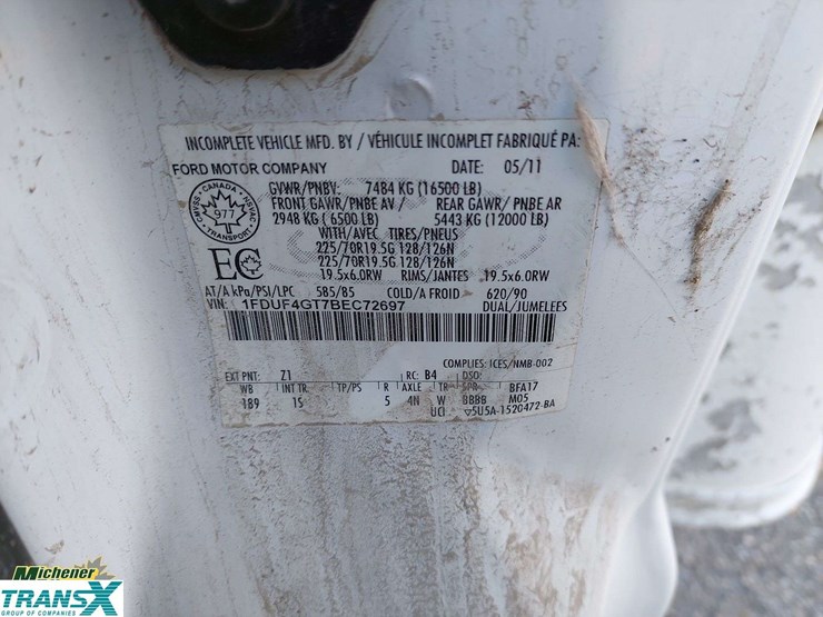 2011-ford-f450-image-15
