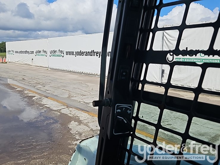 2019-bobcat-t870-image-31