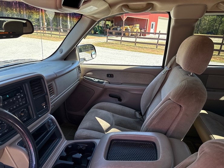 2003-chevrolet-silverado-image-15