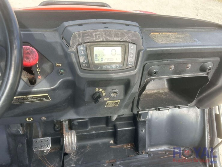 2015-kubota-rtv-x900-4x4-utility-cart-image-7