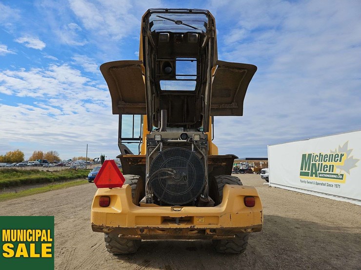2015-volvo-l70g-image-25