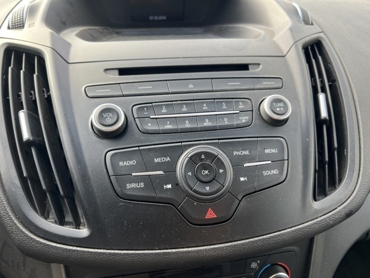 2017-ford-escape-image-31