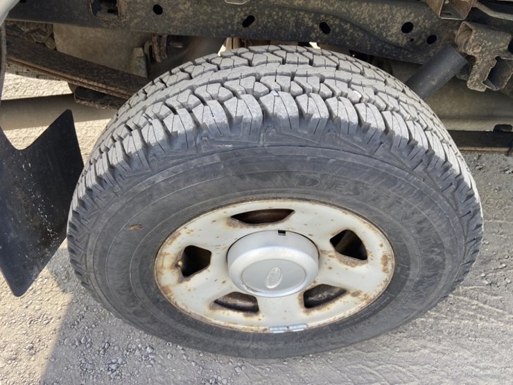 2011-ford-f150-image-34