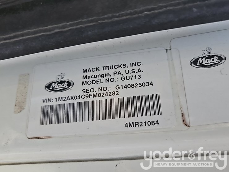 2015-mack-gu713-granite-image-40