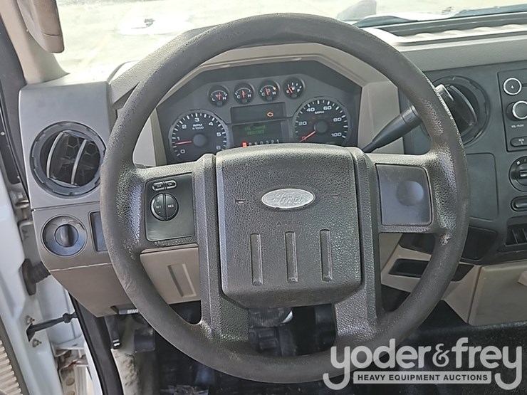 2010-ford-f350-image-29