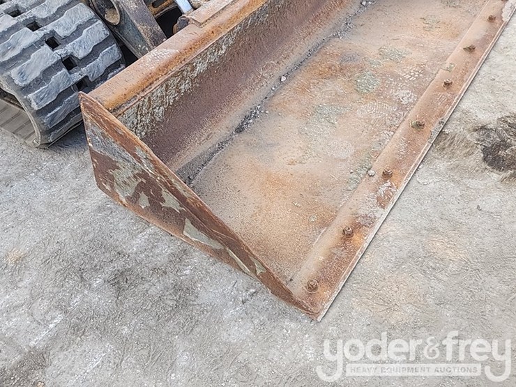 2018-deere-333g-image-18