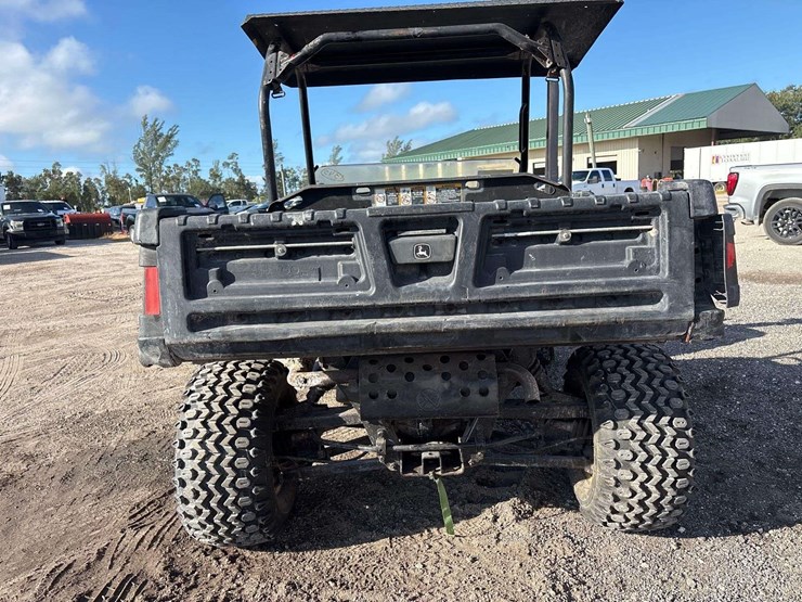 john-deere-gator-image-23
