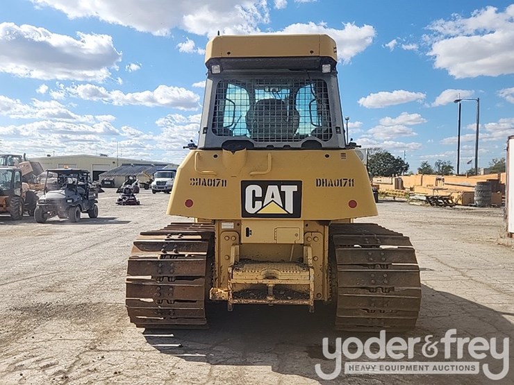 2011-caterpillar-d6k-lgp-image-4