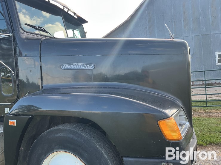 1989-freightliner-fld120-image-17