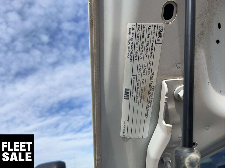 2022-ford-f350-image-18