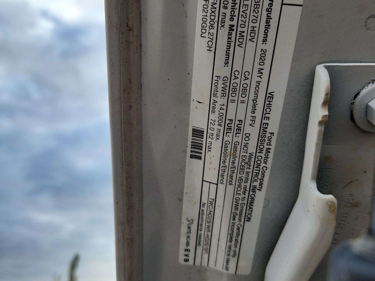 2020-ford-f350-image-31