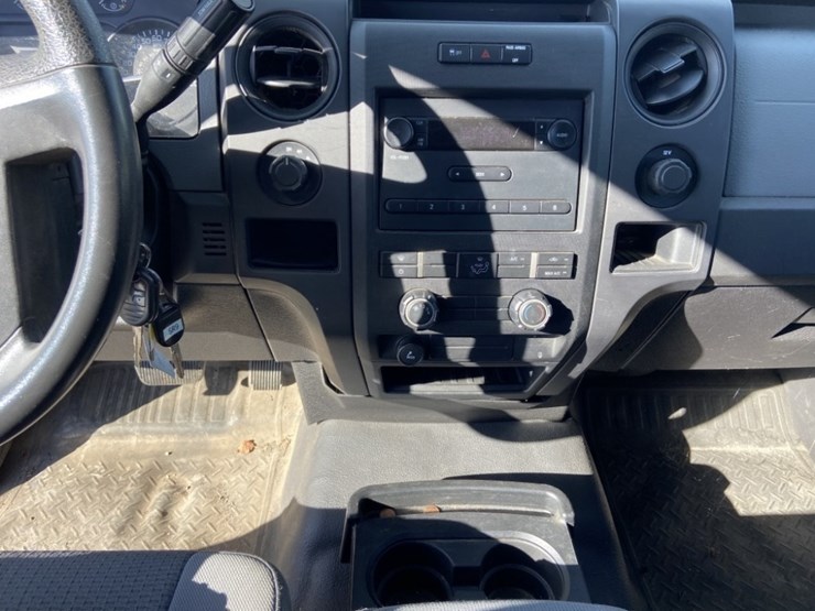 2011-ford-f150-image-17