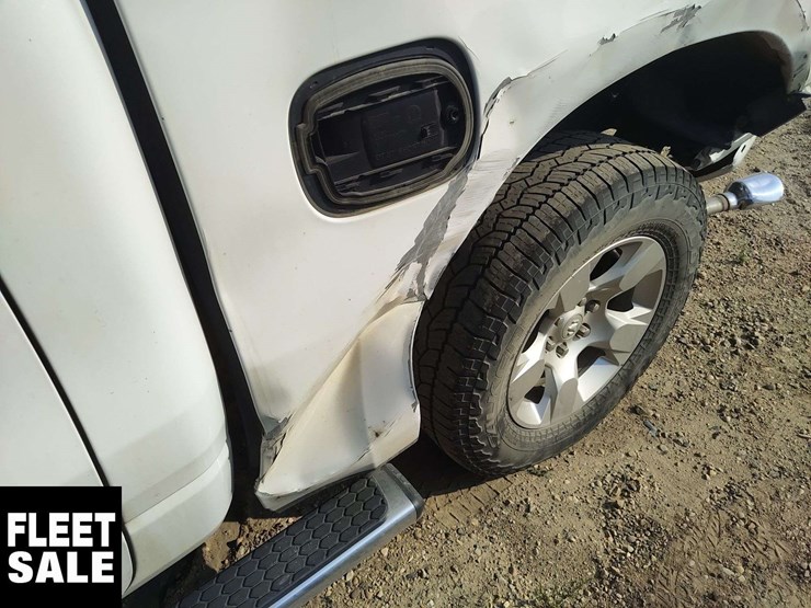 non-operable-2022-ram-1500-4x4-big-horn-4dr-crew-cab-5.6-ft.-sb-pickup-image-27