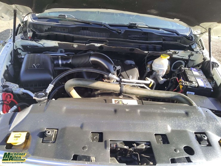 2017-ram-1500-laramie-image-26