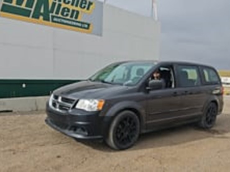 2015-dodge-grand-caravan-image-5