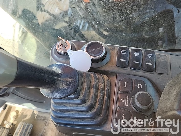 2017-doosan-dx180-lc-5-image-20