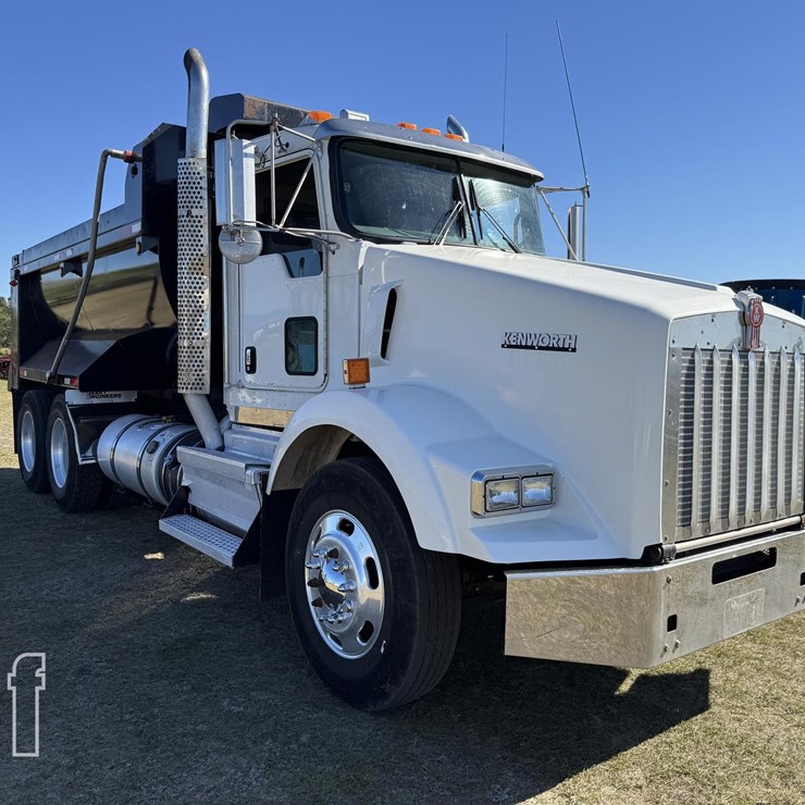 2011 KENWORTH T800