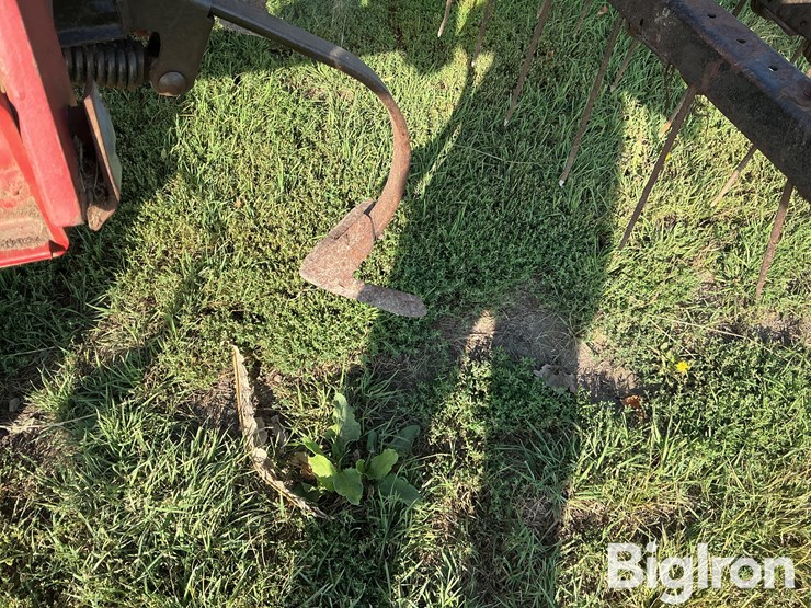 case-ih-4800-image-18