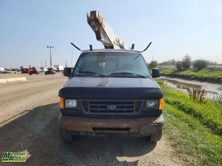non-operable-2007-ford-e-series-s/a-bucket-van-image-18