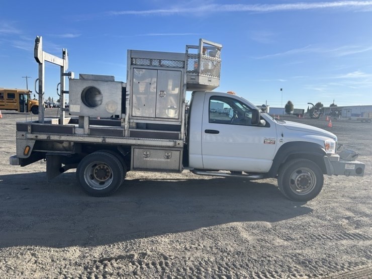 2009-dodge-ram-5500-image-6