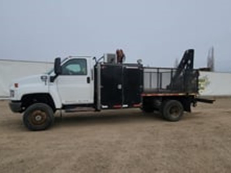 2005-gmc-topkick-c5500-image-5