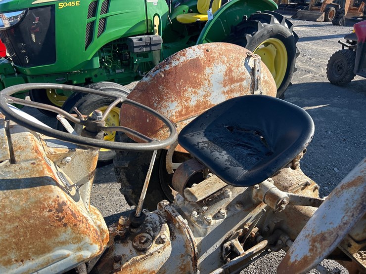 ford-tractor-image-7