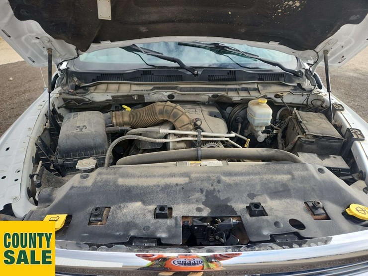 2012-ram-2500-laramie-image-24