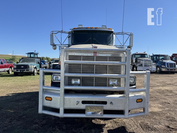 2009-kenworth-t800-image-46
