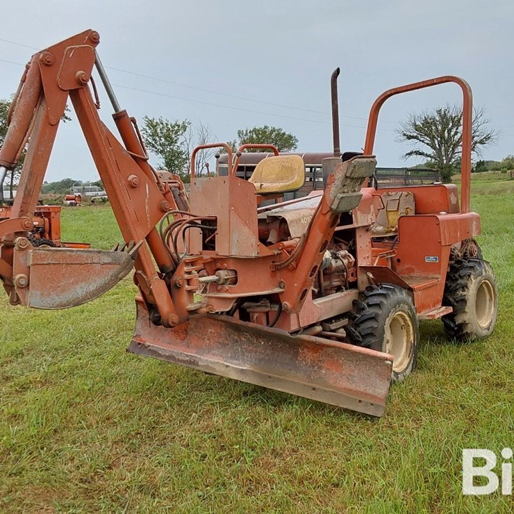 DITCH WITCH 4010