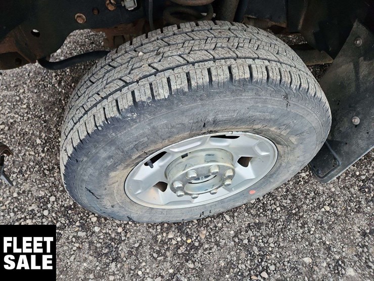 2012-ford-f350-image-28
