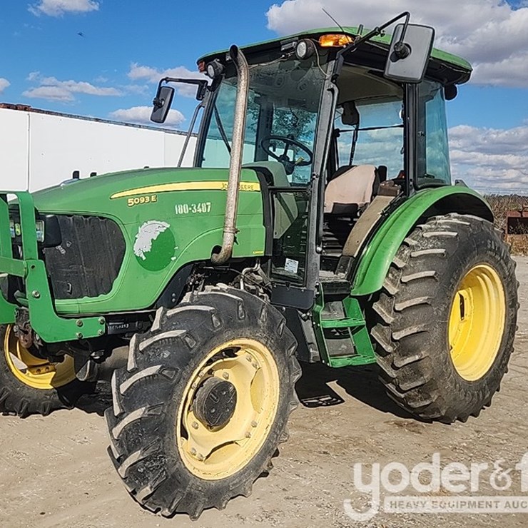 2009 JOHN DEERE 5093E