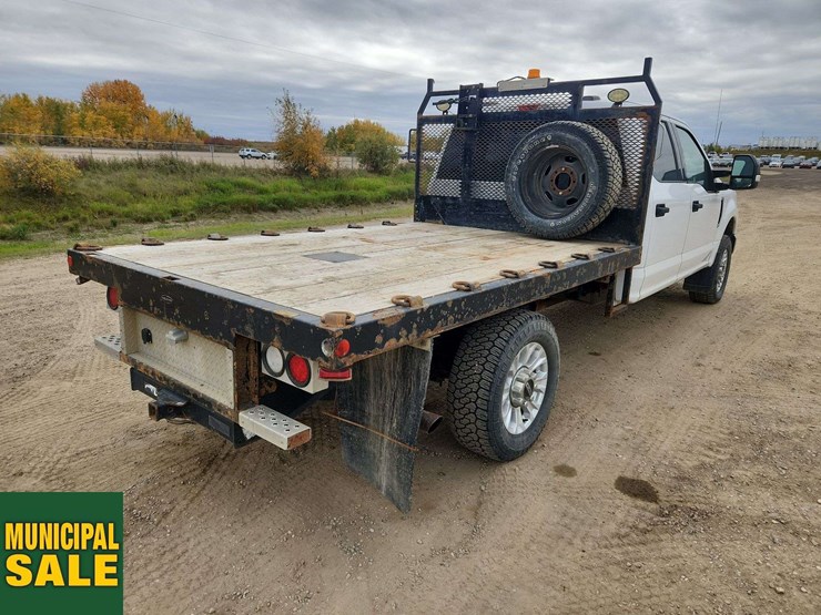2020-ford-f350-image-3