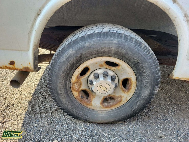 non-operable-2006-chevrolet-express-s/a-cube-van-image-10